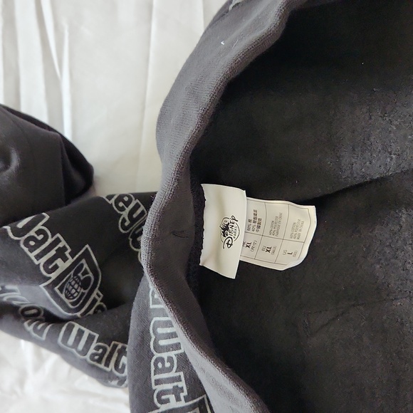 NWOT Disney Men Winter SweaterPants - Picture 3 of 4